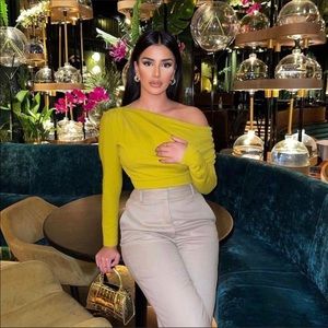 DRAPED ASYMMETRIC TOP